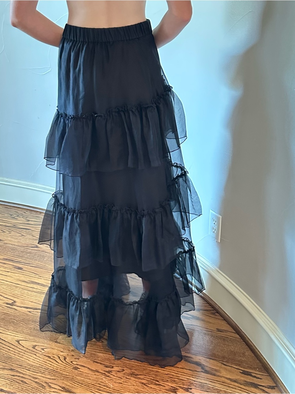 P.A.R.O.S.H. Black Silk Tiered Ruffle High and Low Maxi Skirt Women's Size  XL🌸 - Picture 3 of 13